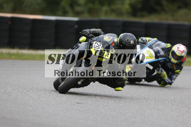 /53 16.09.2025 Track Day Domi Aegerter ADR/Gruppe rot/77
